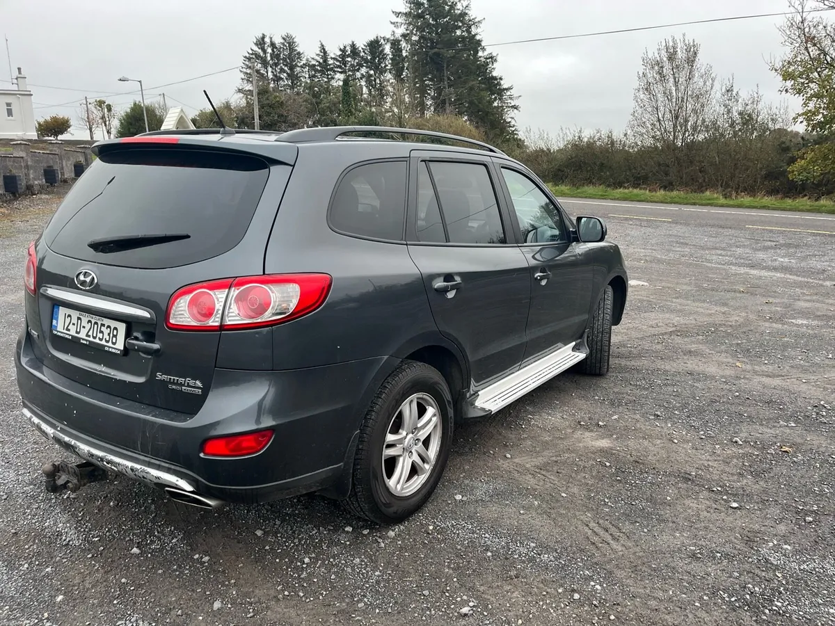 Hyundai Santa Fe - Image 4