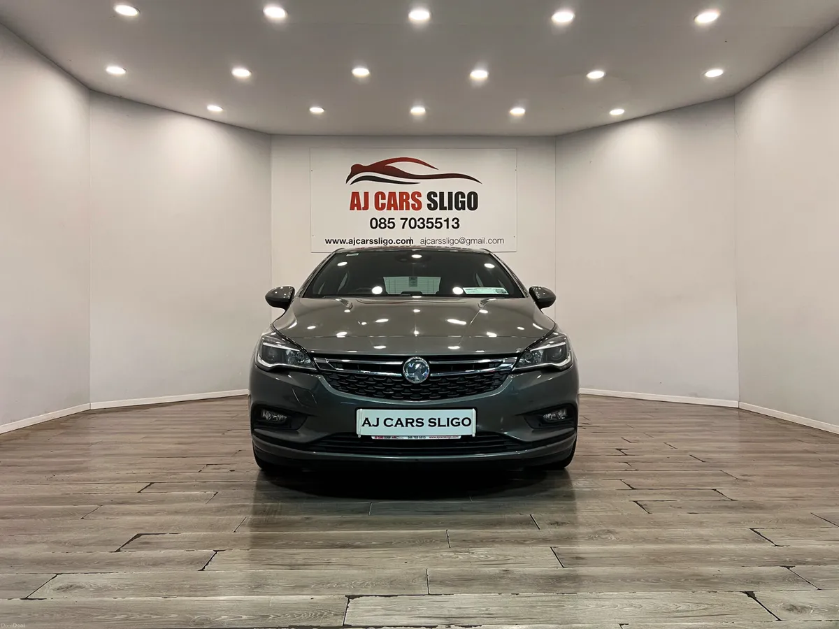 ✨ 2017 OPEL ASTRA SRI NAV 1.4i MANUAL ✨ High Spec - Image 3