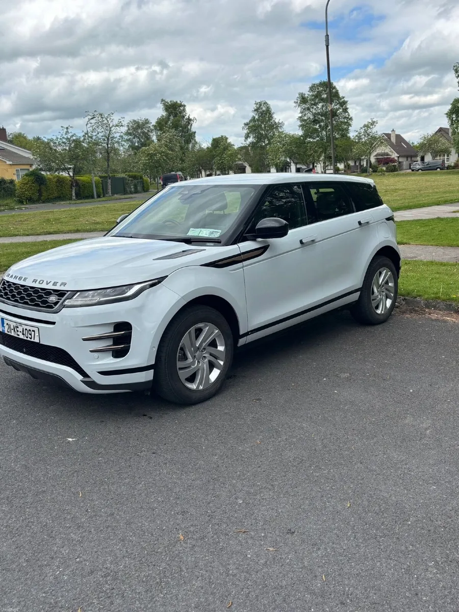 Range Rover Evoque 2021 P300e - Image 2
