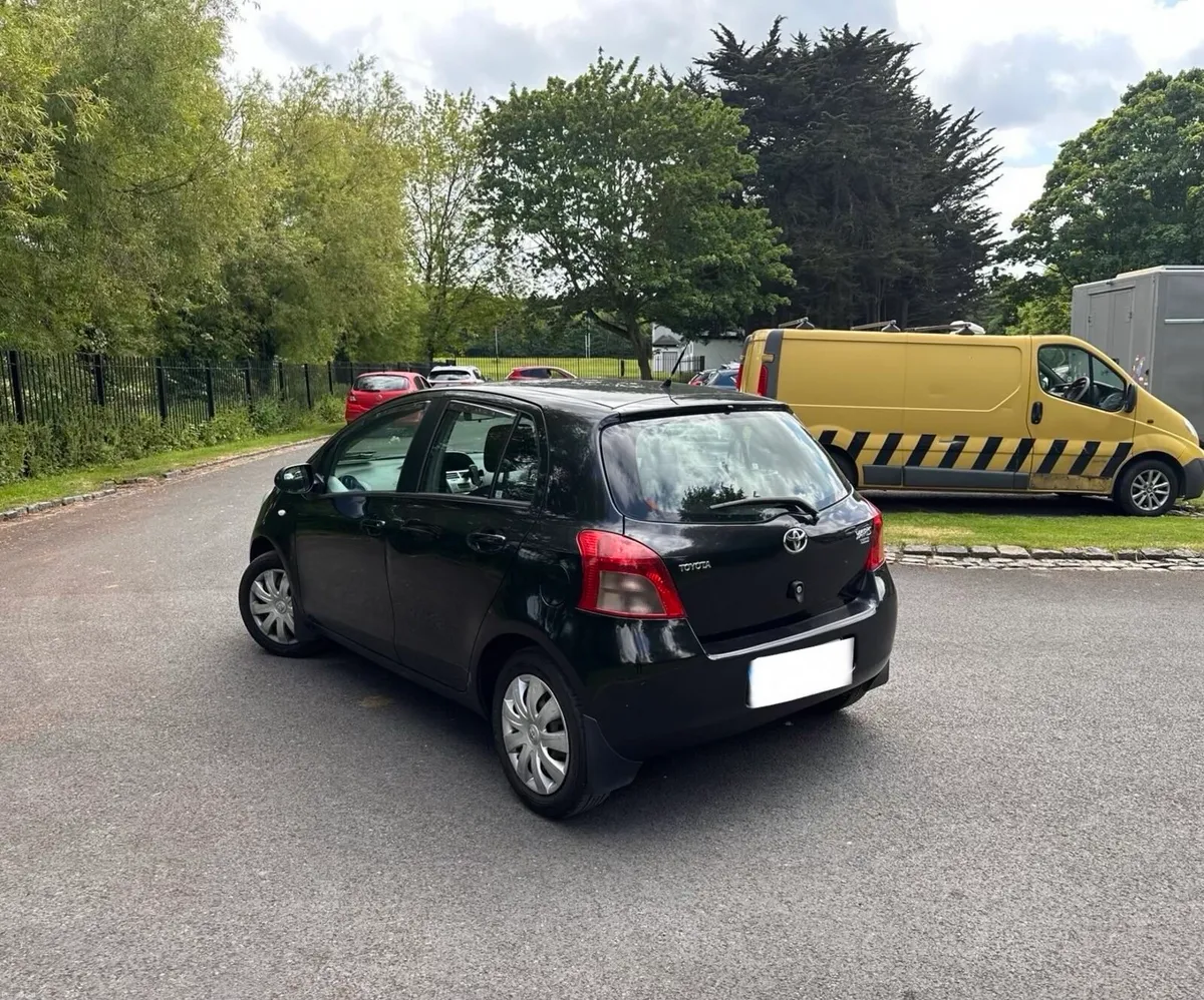 TOYOTA YARIS AUTOMATIC - Image 3