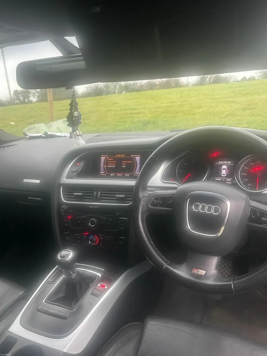 Audi A5 2011 S Line 2.0 TDI - Image 4