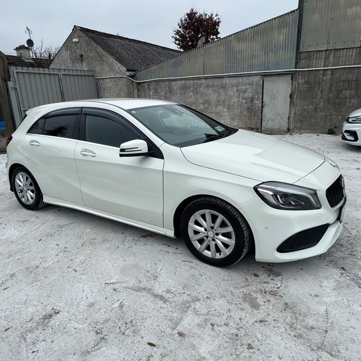 Mercedes-Benz A-Class 2017 Leather Low Milege - Image 2