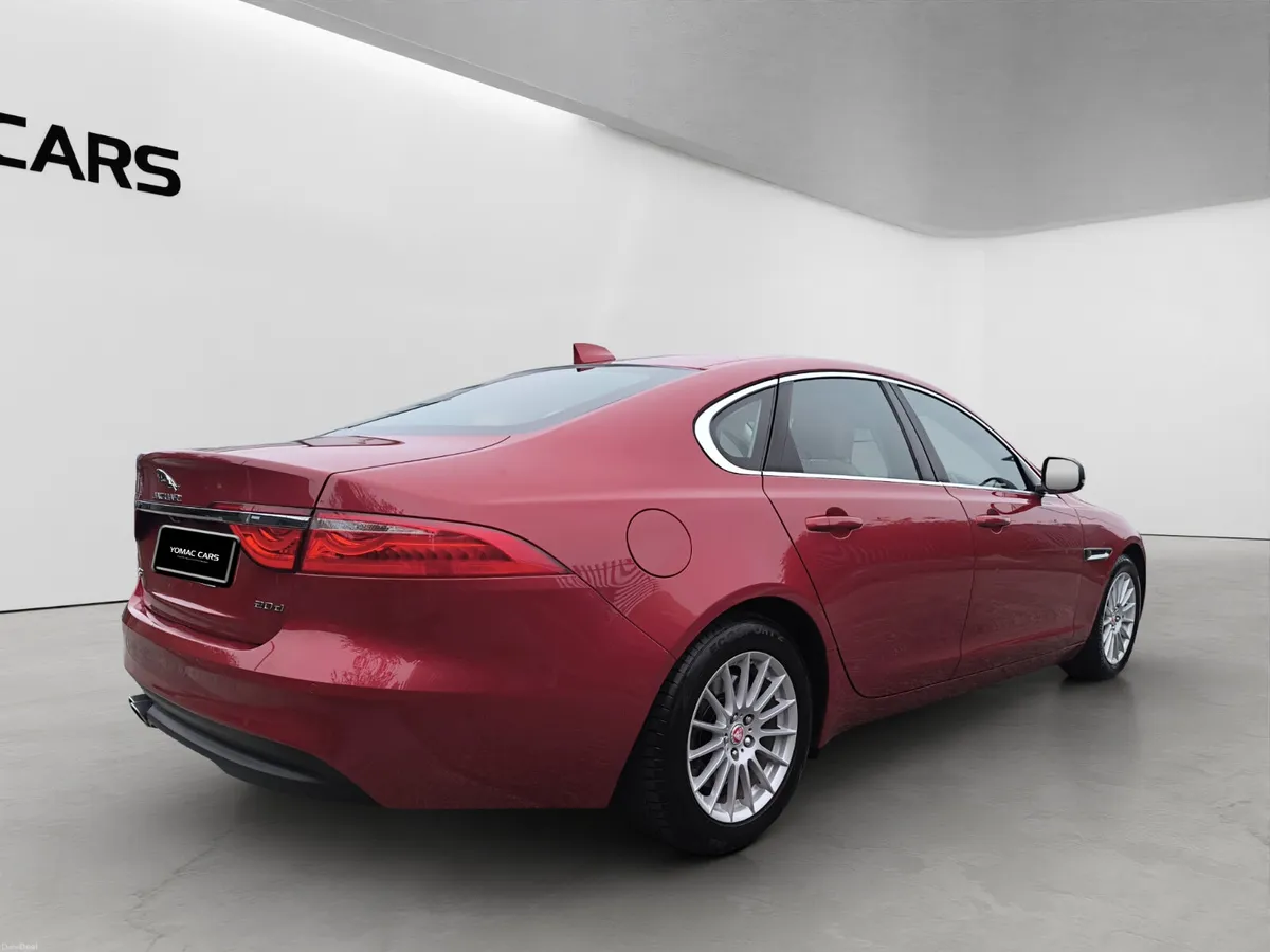 JAGUAR XF 2.0 D AUTO 180PS PRESTIGE - Image 4