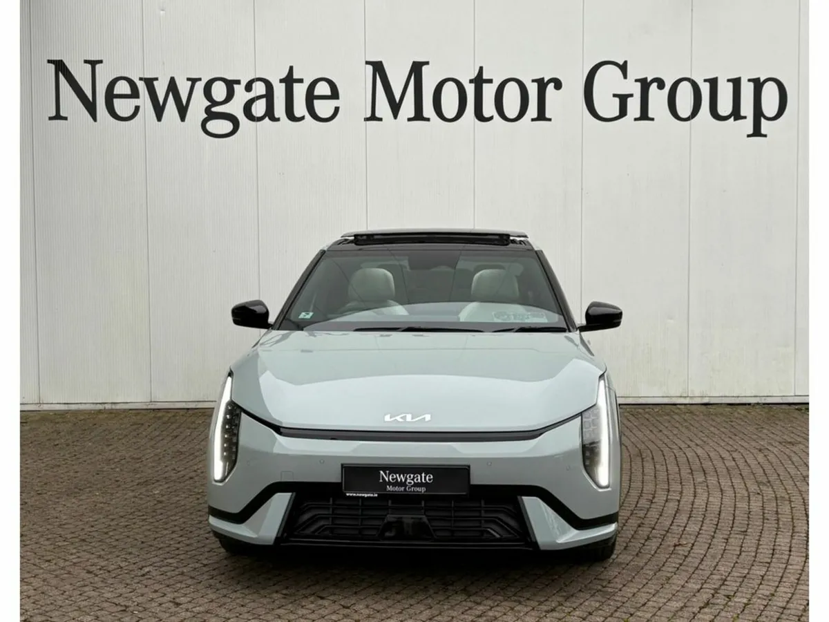 Kia EV4 FAST BACK - Image 2