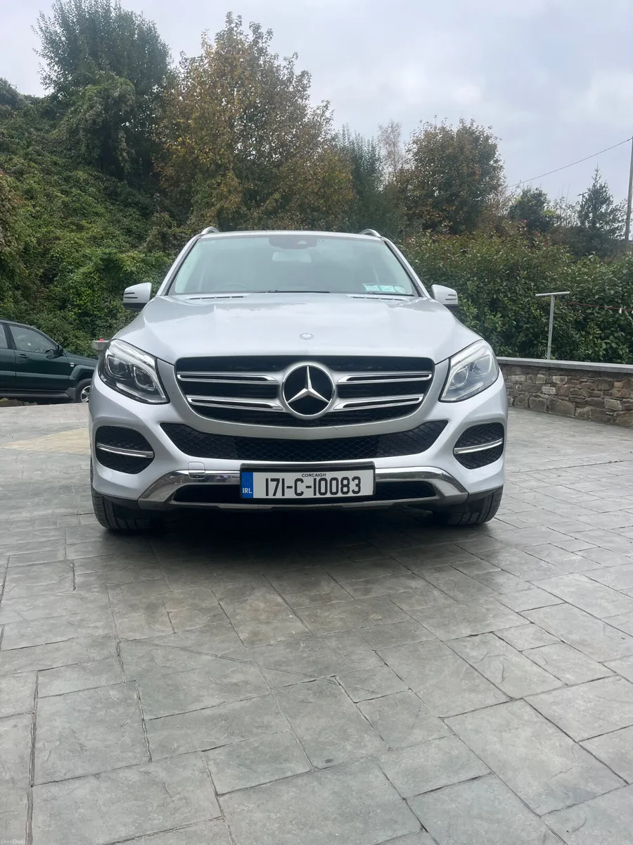 Mercedes-Benz GLE 2017 - Image 2