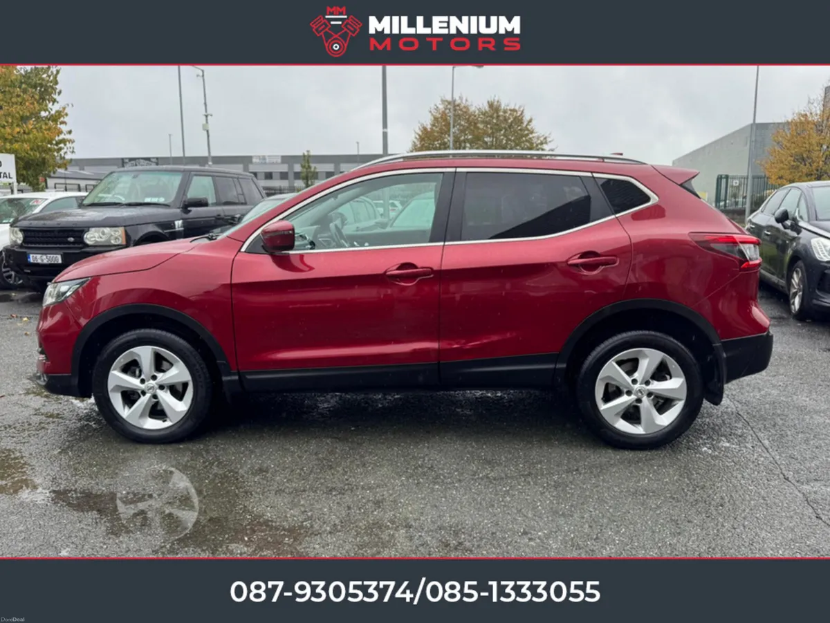 Nissan Qashqai ONE OWNER TOP SPEC - Image 5