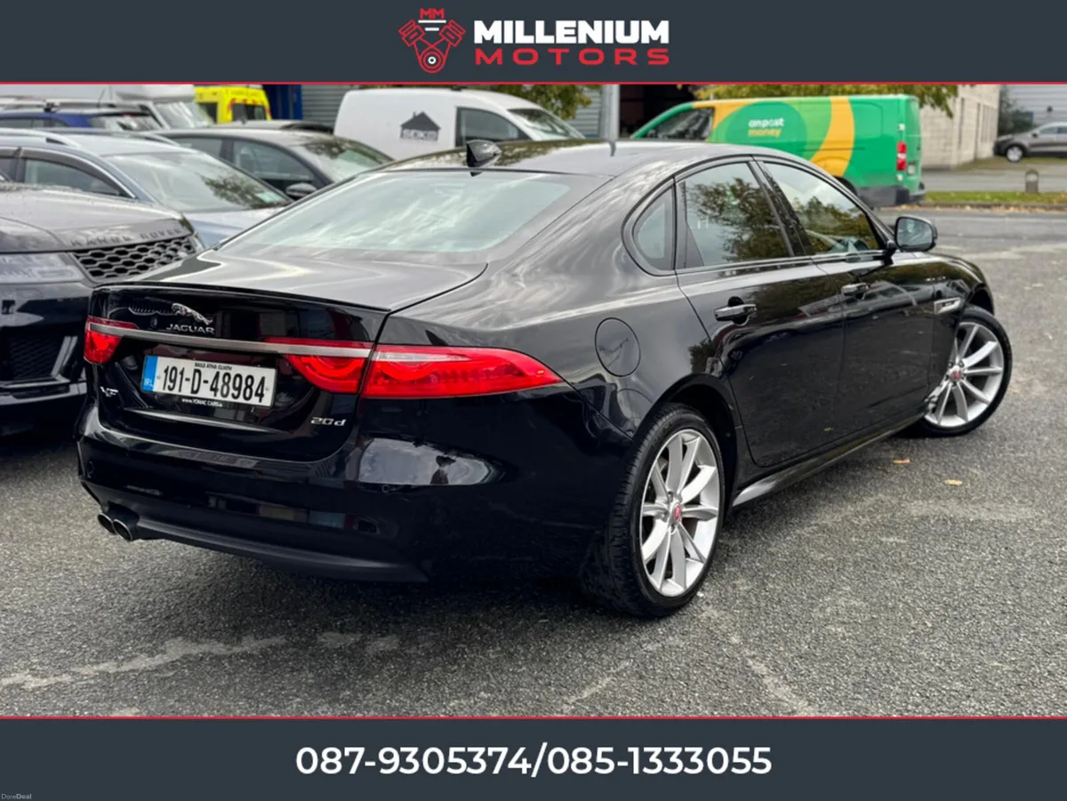 Jaguar XF 2.0 TDI R-SPORT 5DR AUTO - Image 3