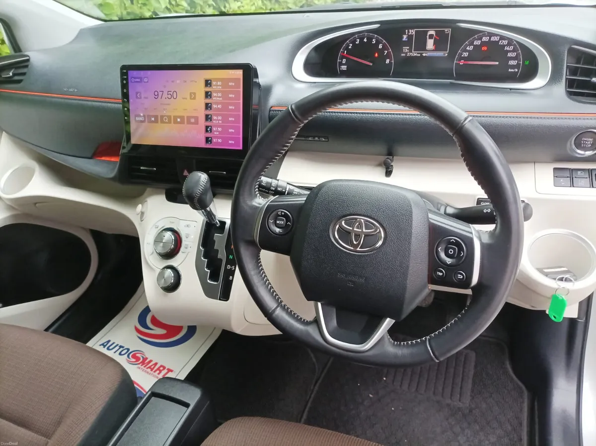Toyota Sienta 1.5 Petrol Automatic, 2016 - Image 4