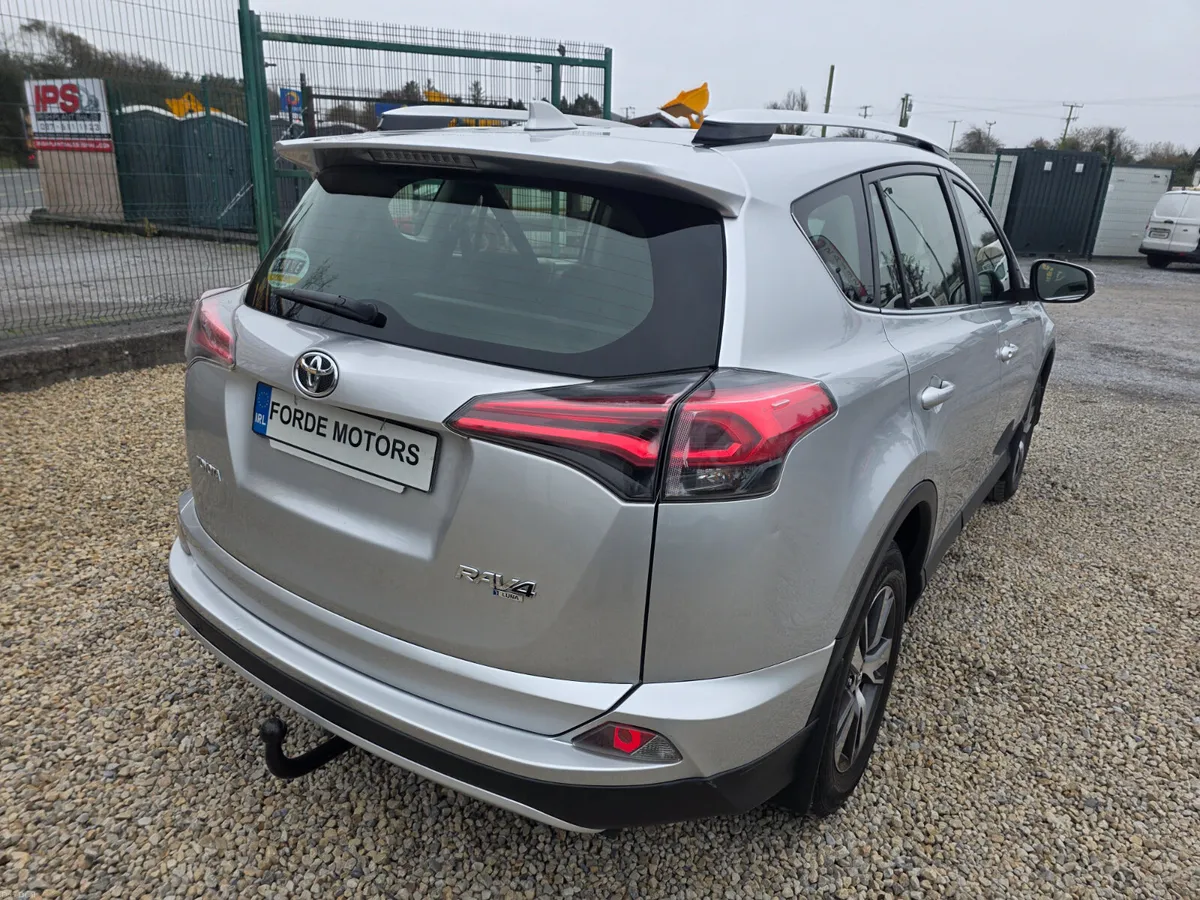Toyota RAV4 2016 - Image 4