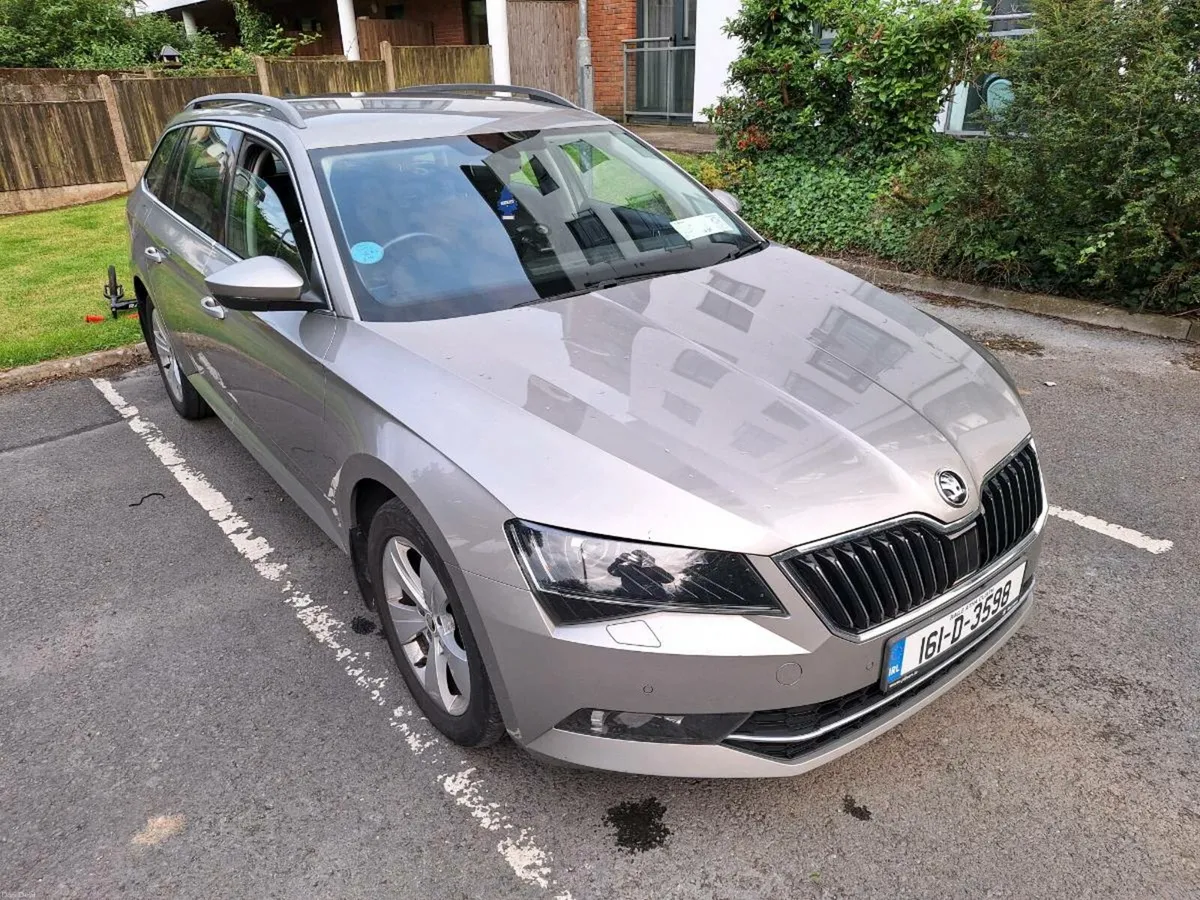 Skoda Superb 2.0 tdi - Image 1