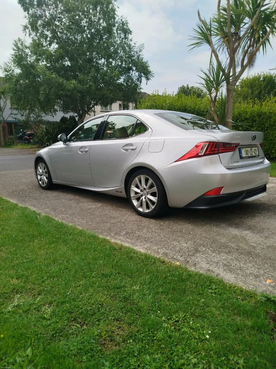 11950€LEXUS IS300H 225BHP NEW NCT 2027swap - Image 1