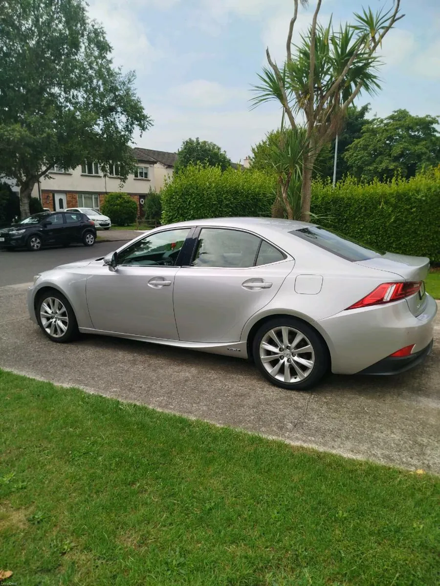 11950€LEXUS IS300H 225BHP NEW NCT 2027swap - Image 3