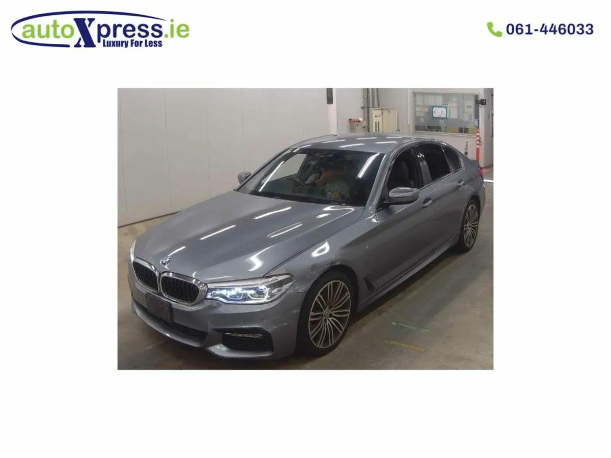 BMW 5-Series 523D M-SPORT Automatic, Reverse camer - Image 3