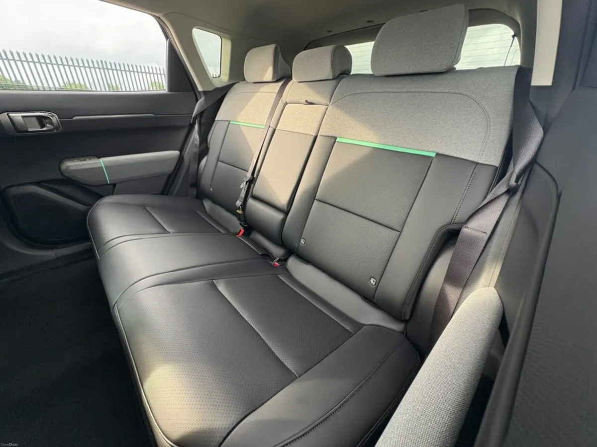 Kia EV4 2026 81.4 kWh ev4 k3 hatchback, **0% finan - Image 4