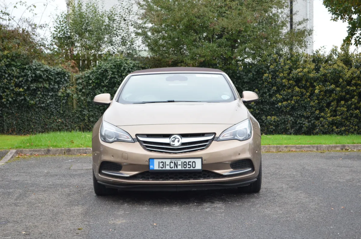 Vauxhall Cascada 2013 | convertible | Manual - Image 3