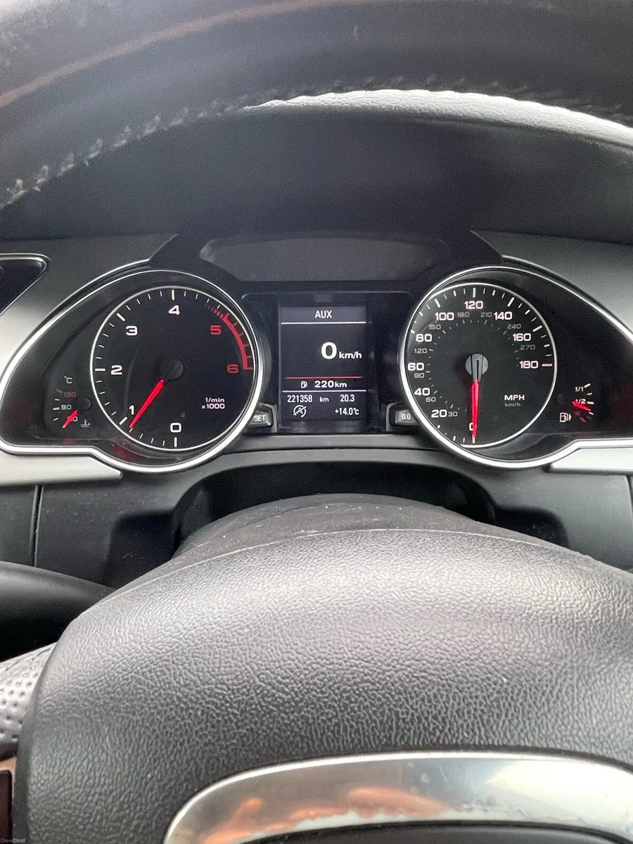 2010 AUDI A5 - Image 6