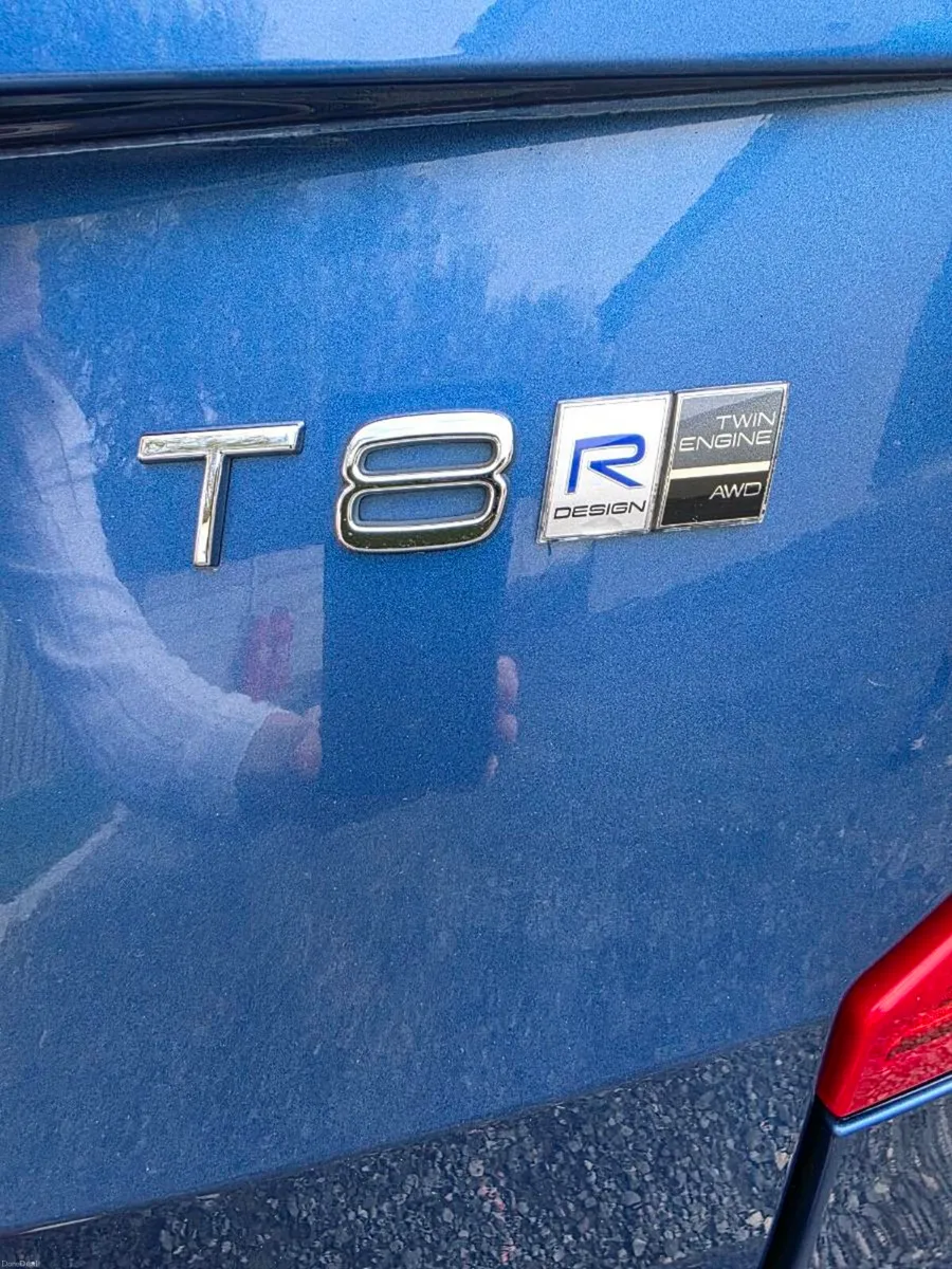 Volvo XC90 T8 R-design PRO 299BHP Automatic - Image 2