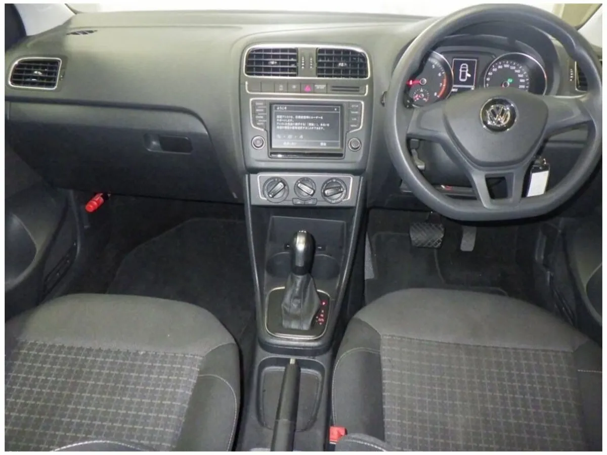 Volkswagen Polo 1.2 TSI Automatic - Image 4