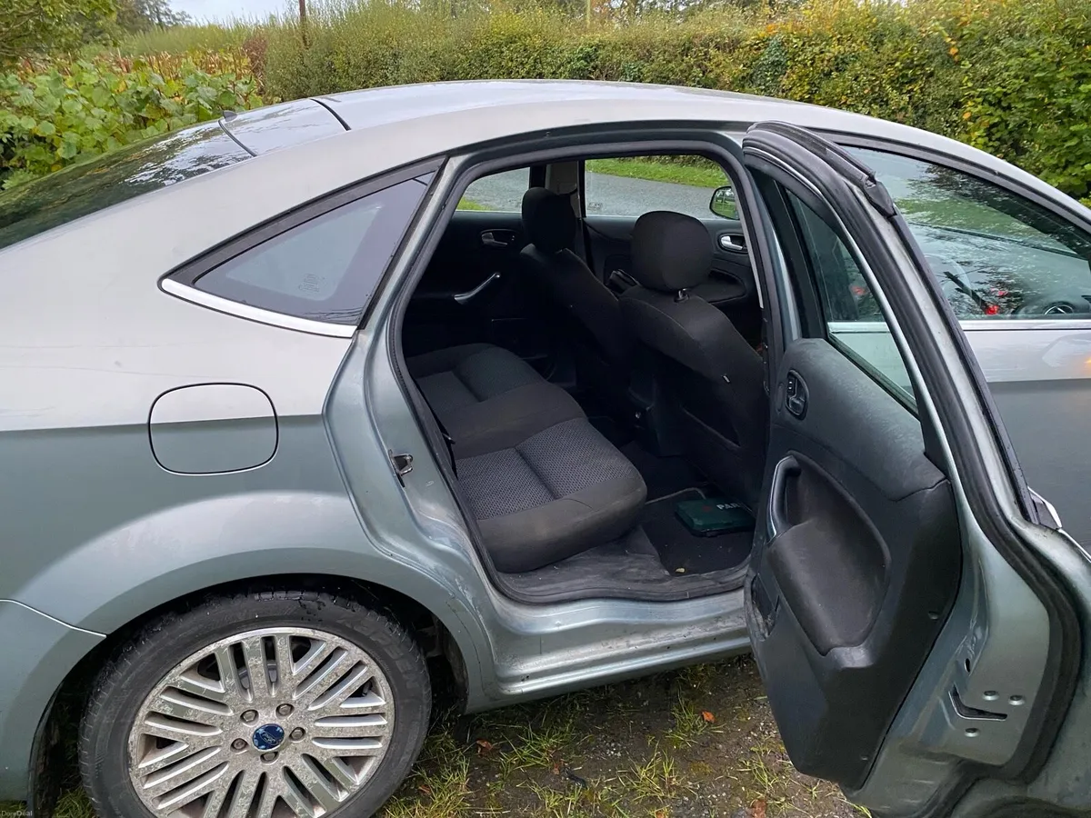 Ford mondeo - Image 3