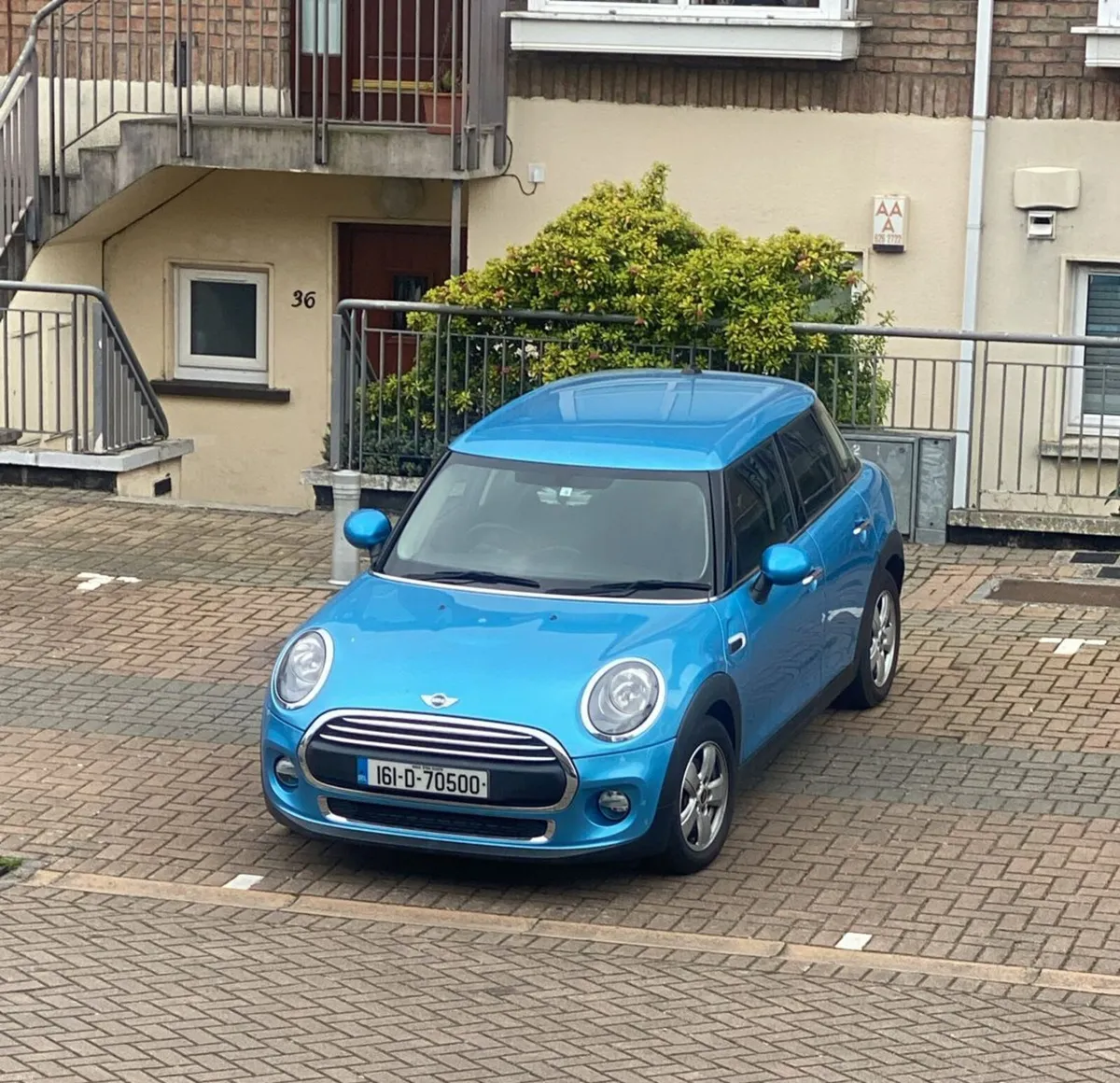 Mini Cooper 2016 - Image 1