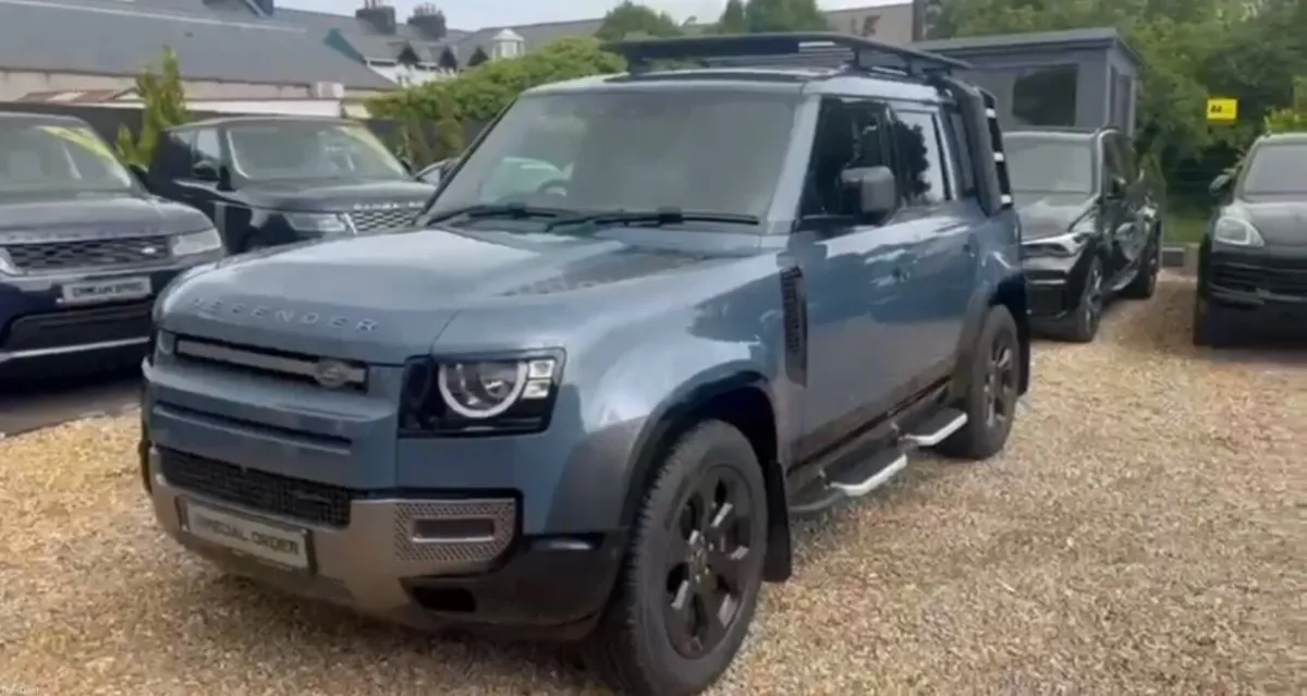 🇮🇪DEFENDER 110 2.0 P400 EXPLORER EDITION (rare) - Image 1