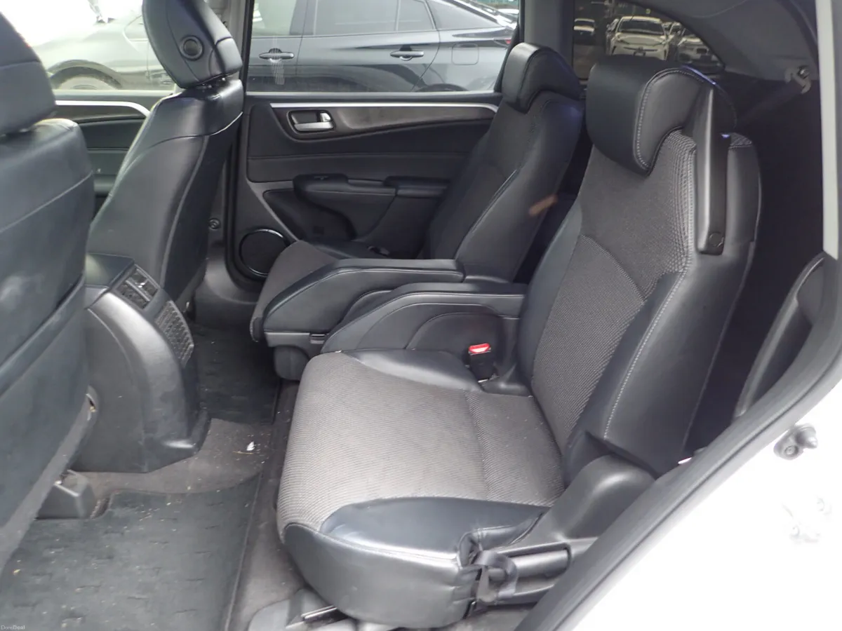 2016 Honda Jade 1.5 Hybrid 6 Seater - Image 2