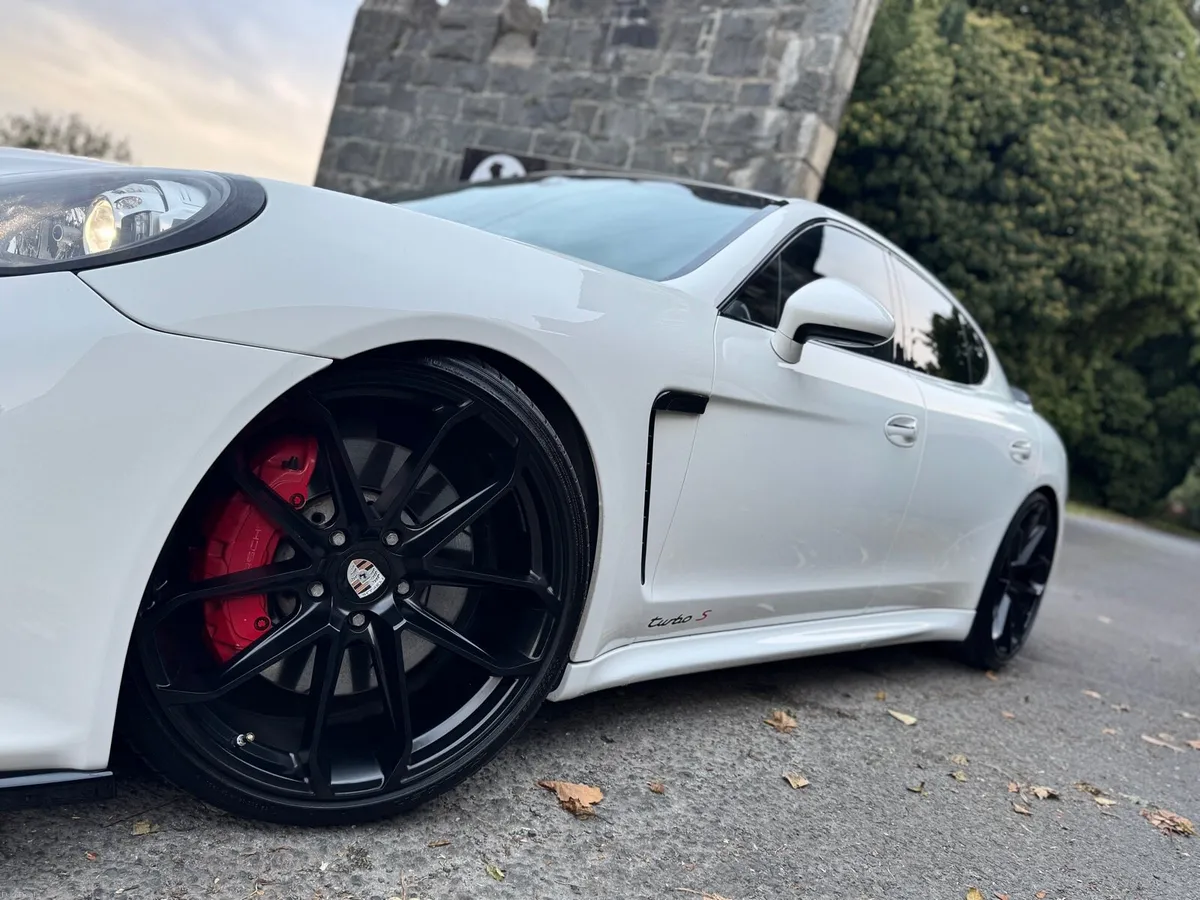 12 Porsche Panamera Turbo S 4.8 Petrol 600bhp - Image 4