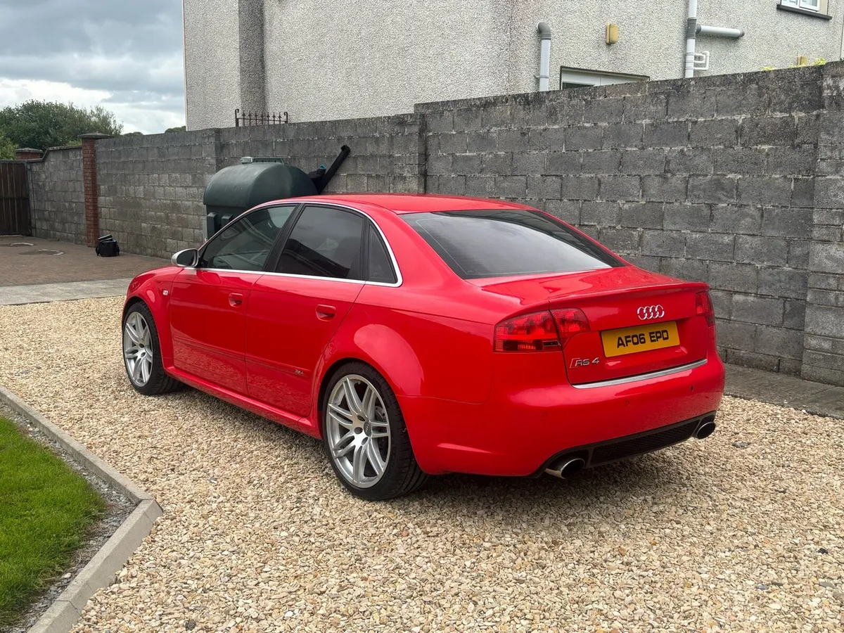 Audi Rs4 - Image 4