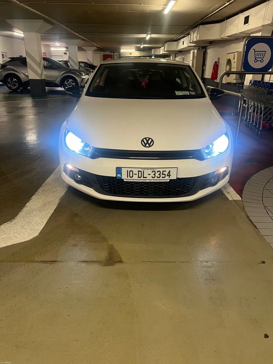Volkswagen Scirocco 2010 - Image 2