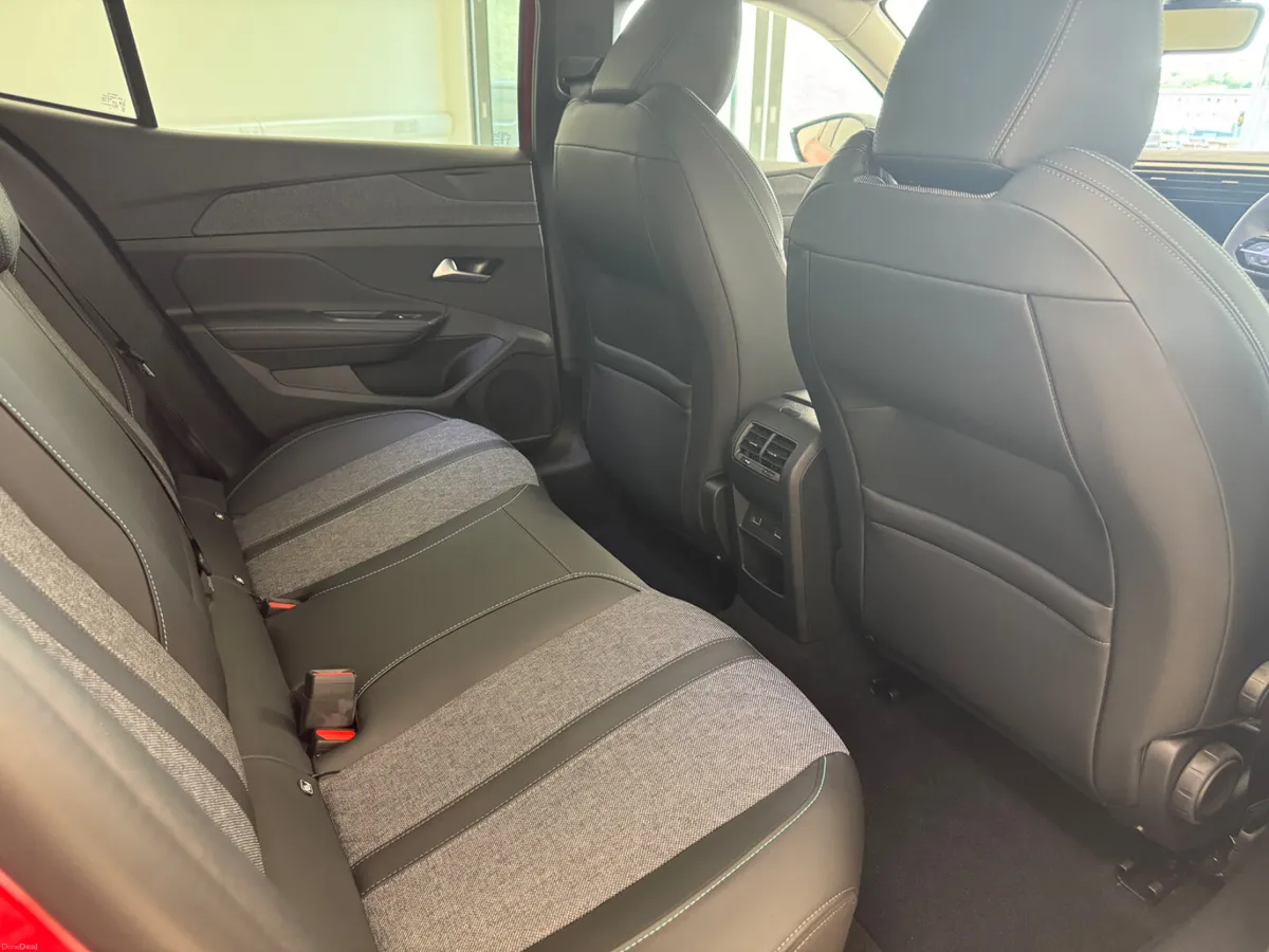 Peugeot 408 2025 - Image 4
