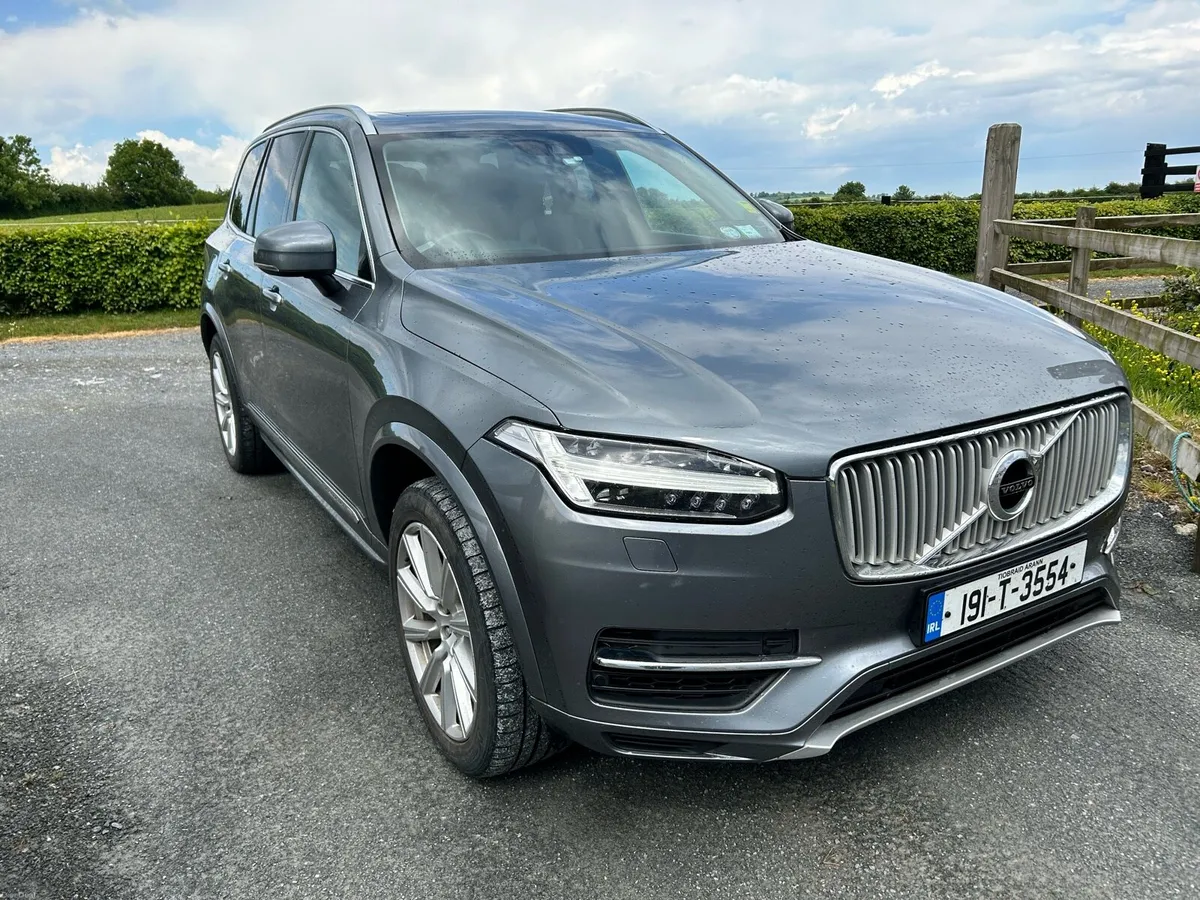 2019 Volvo XC90 Inscription Pro Plug in Hybrid - Image 2