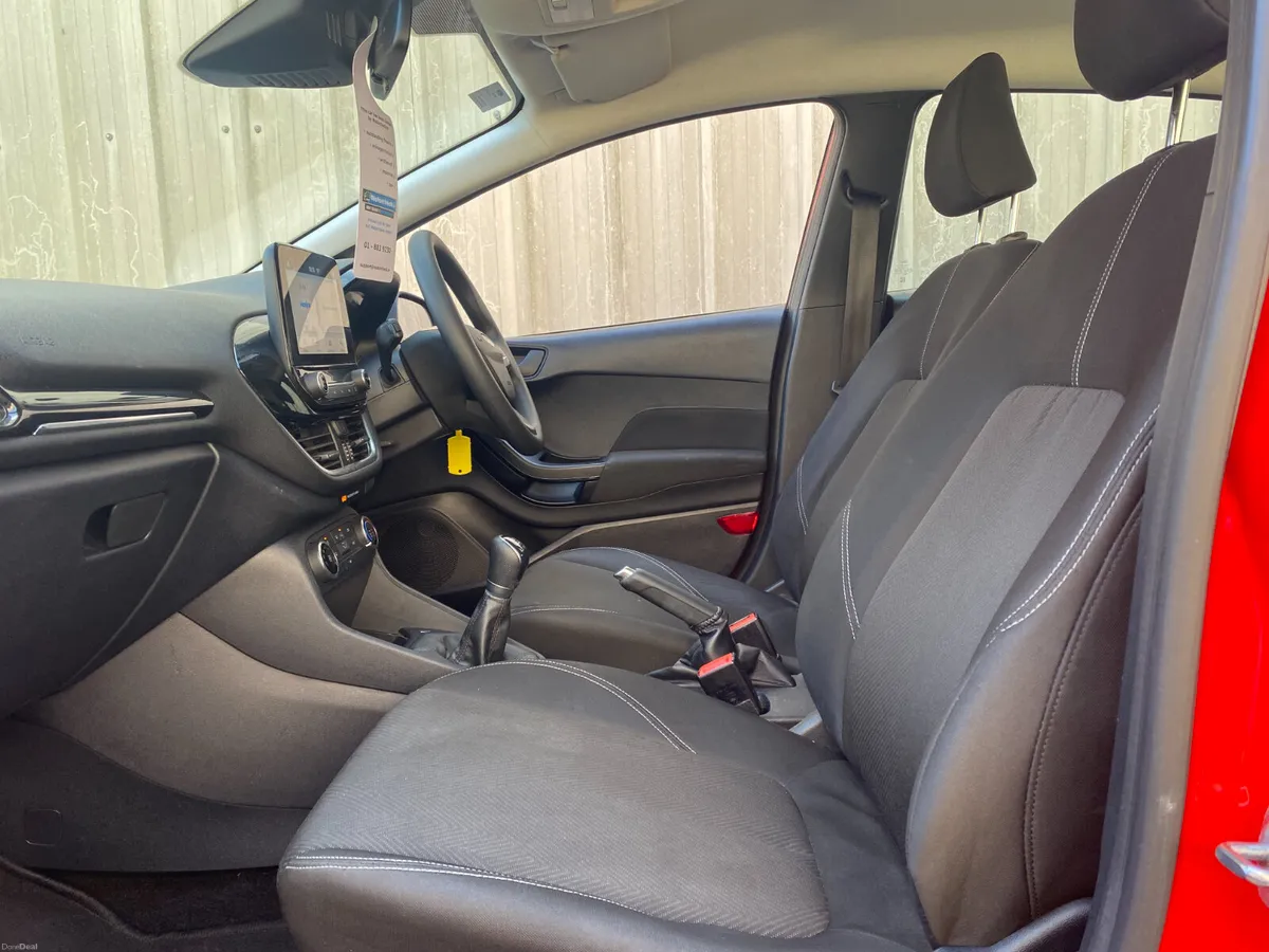 Ford Fiesta 2022//LOW KLMS//FINANCE AVAILABLE - Image 3