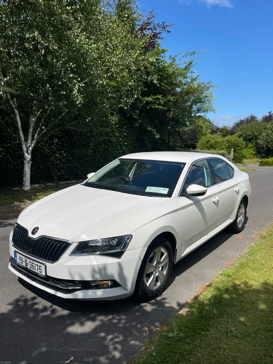 2019 Skoda Superb DSG Automatic - Image 1