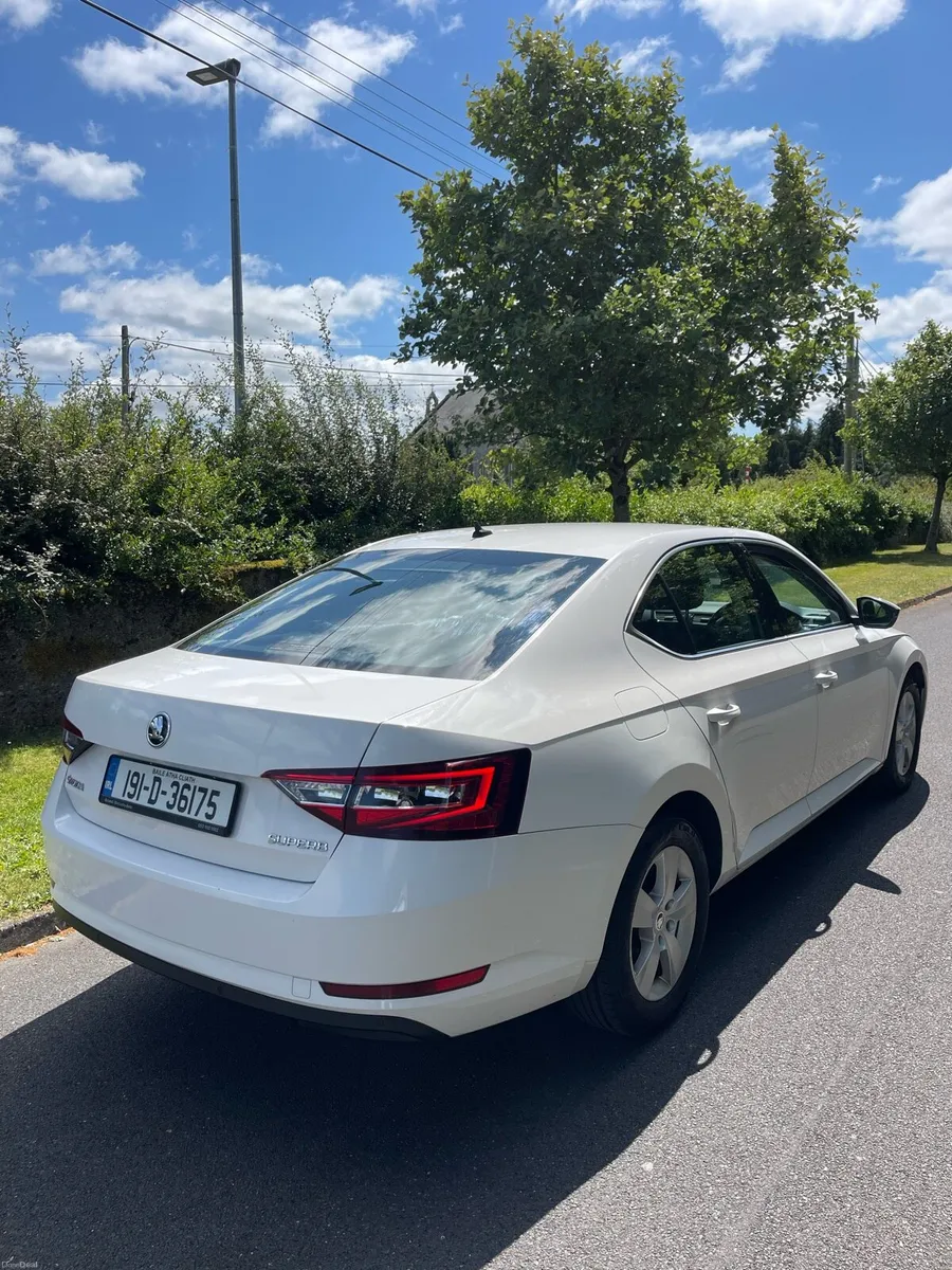 2019 Skoda Superb DSG Automatic - Image 4
