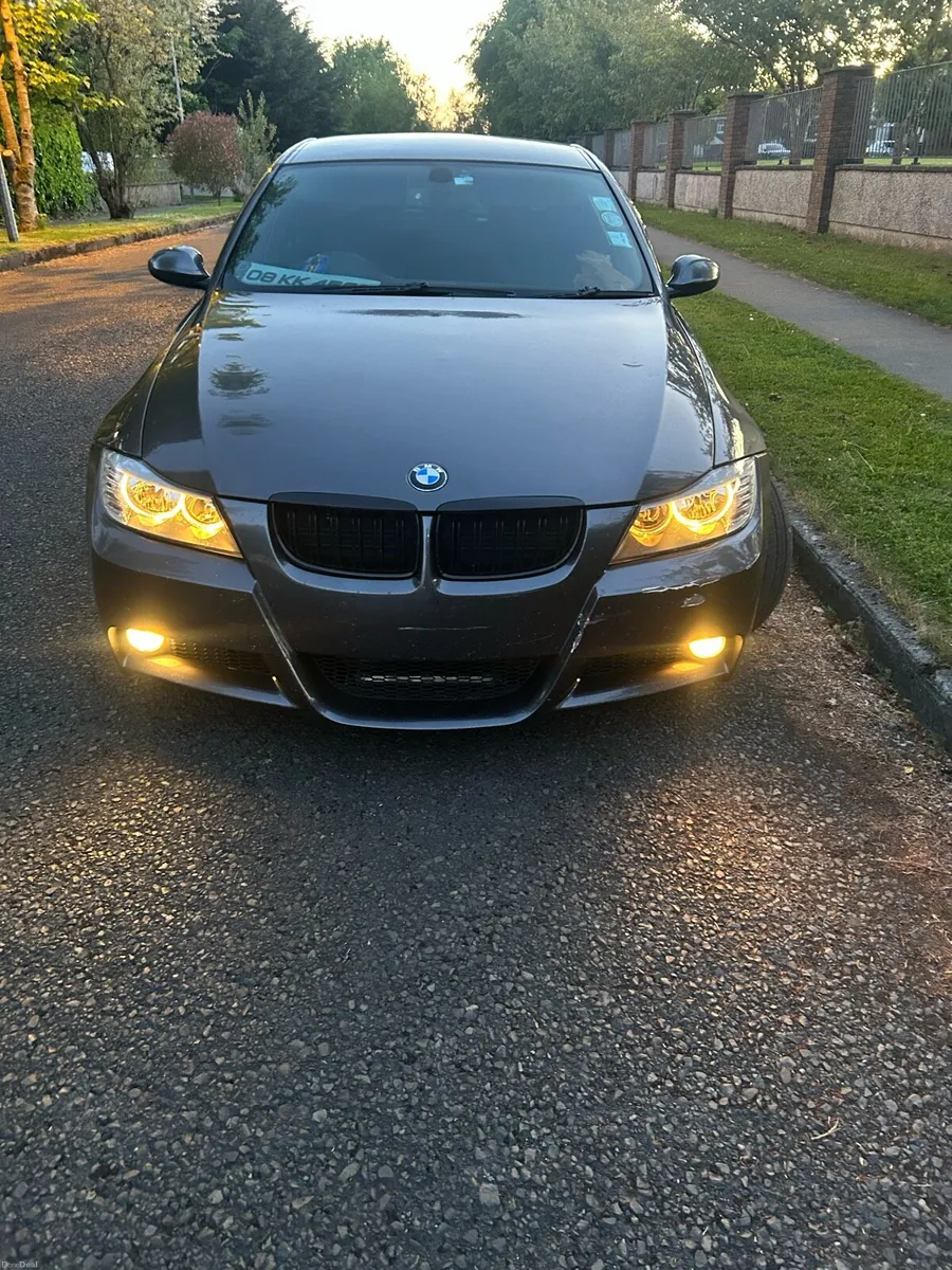 BMW 3 Series - Image 1