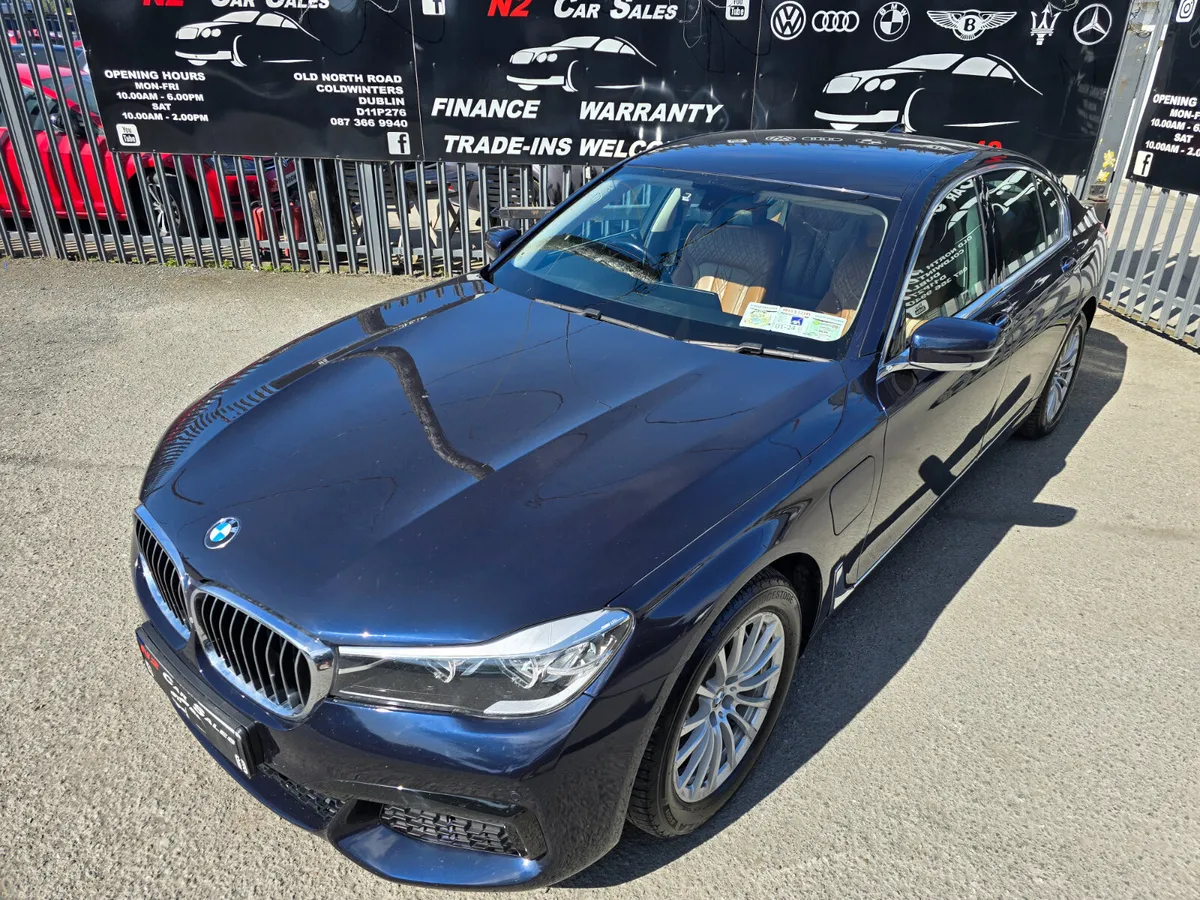 162 BMW 7-Series Plug in Hybrid, LOW MILES, VERY C - Image 3