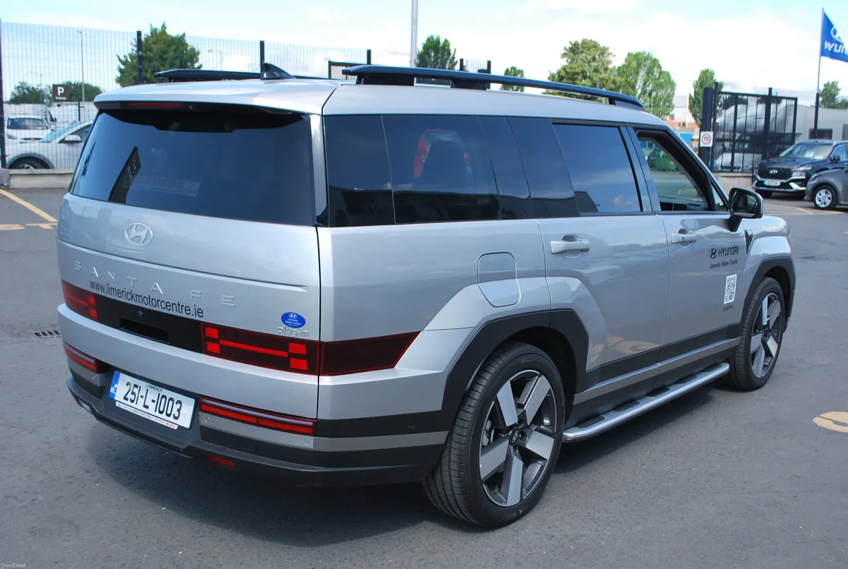 Hyundai Santa Fe 2025 - Image 5