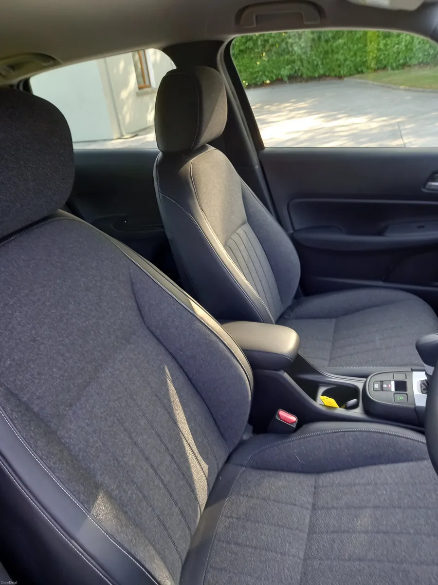 2023 Honda Jazz Automatic Hybrid - Image 3