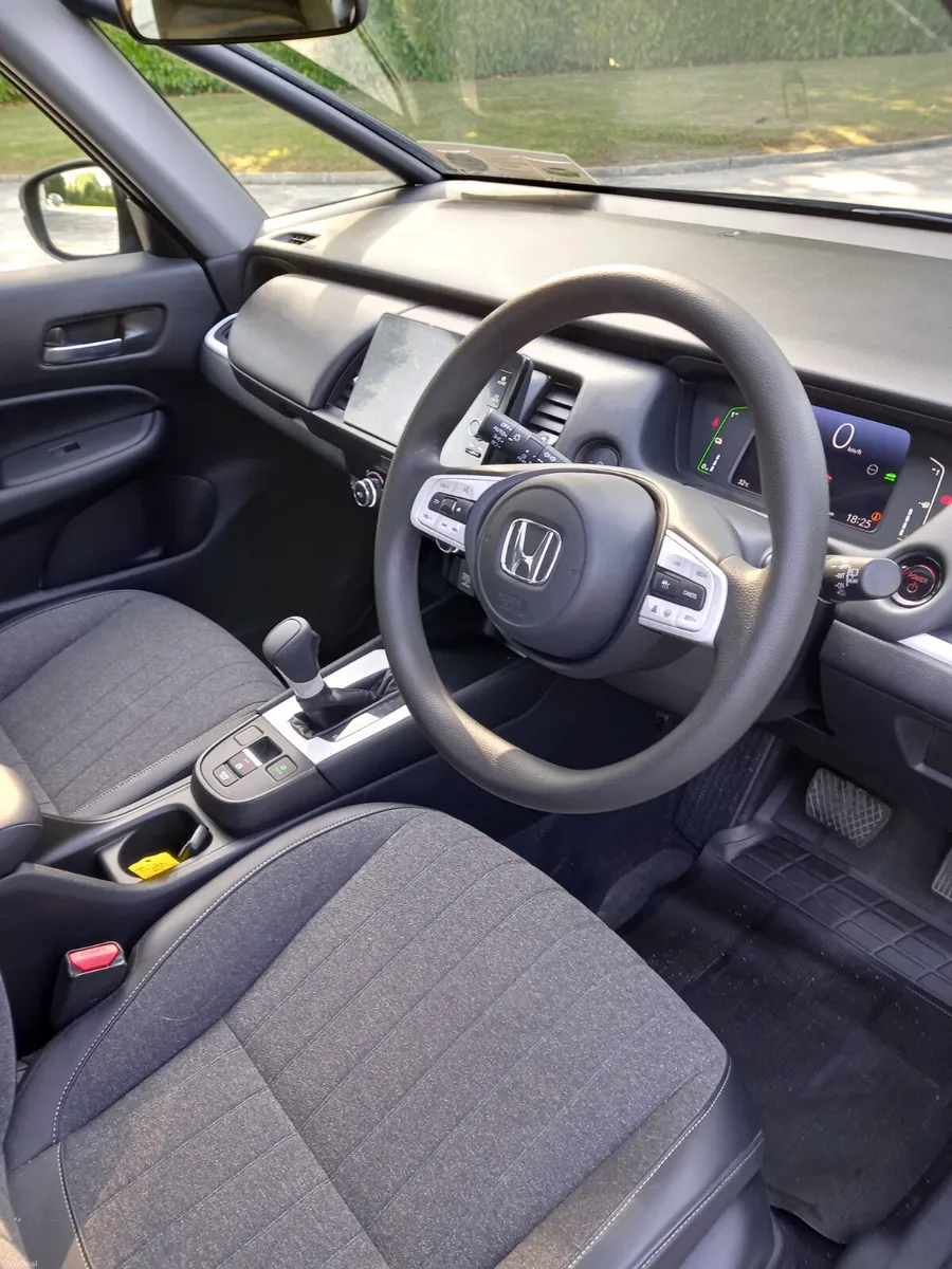 2023 Honda Jazz Automatic Hybrid - Image 4