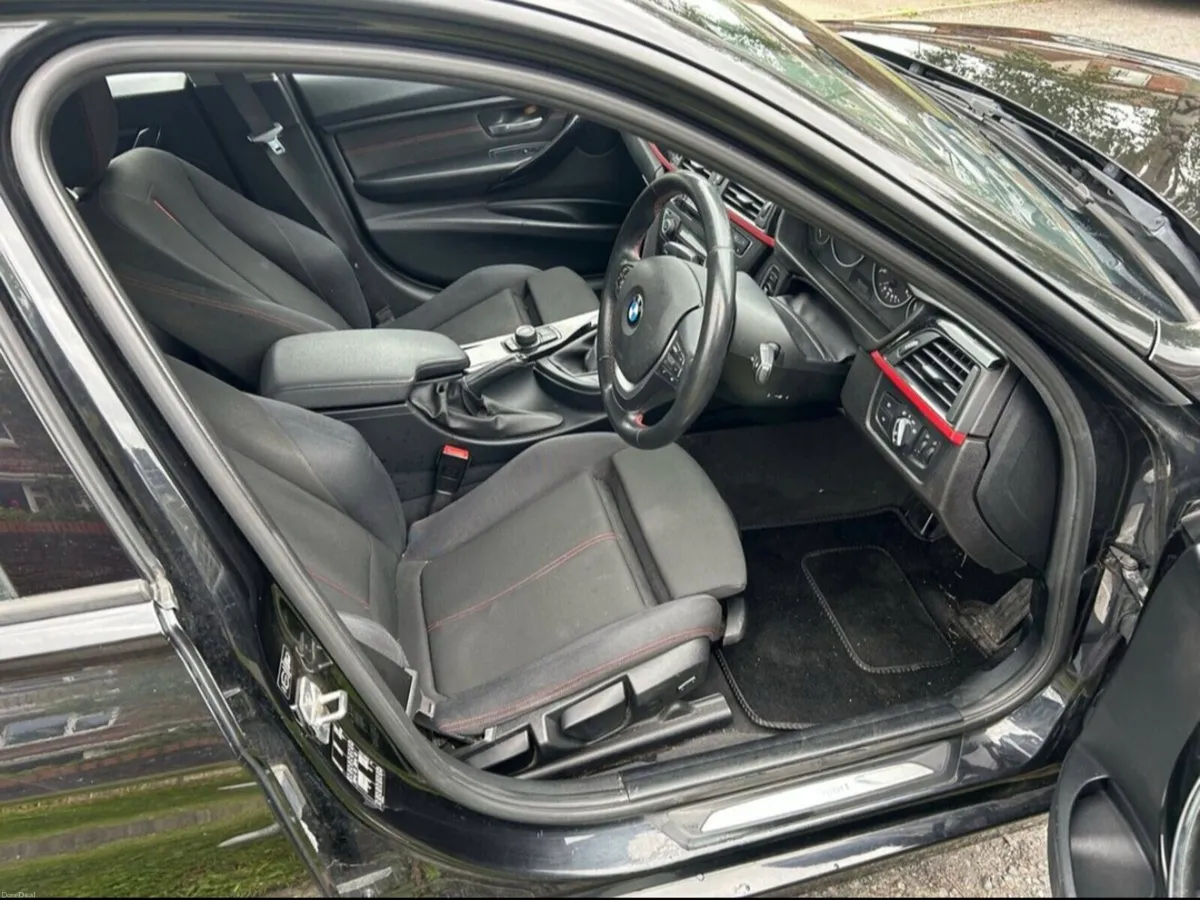 BMW 318 D Sport Nct 05/27 - Image 4