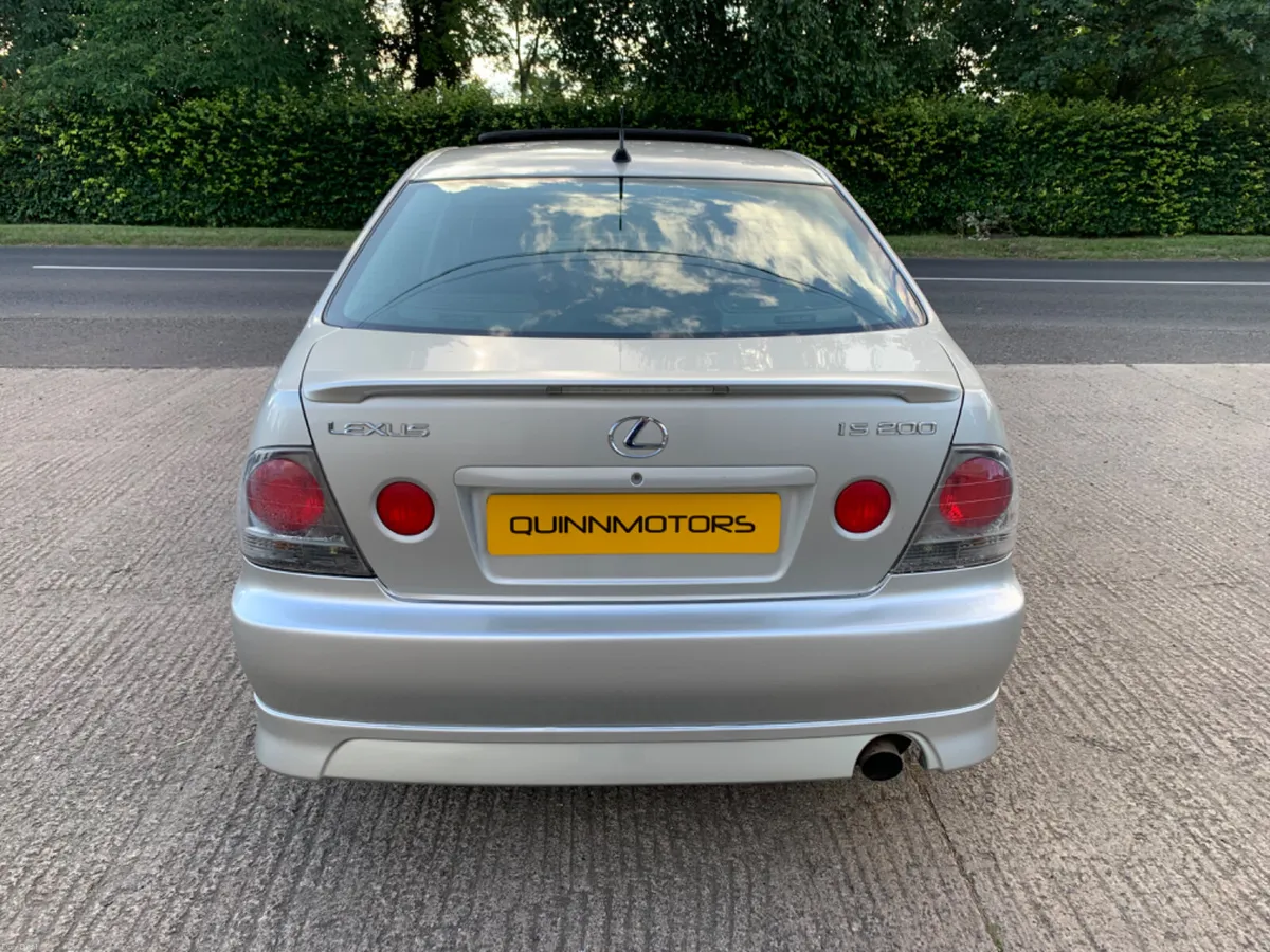 2005 LEXUS IS200 SE AUTO | TRD KIT | TTE ALLOYS - Image 4