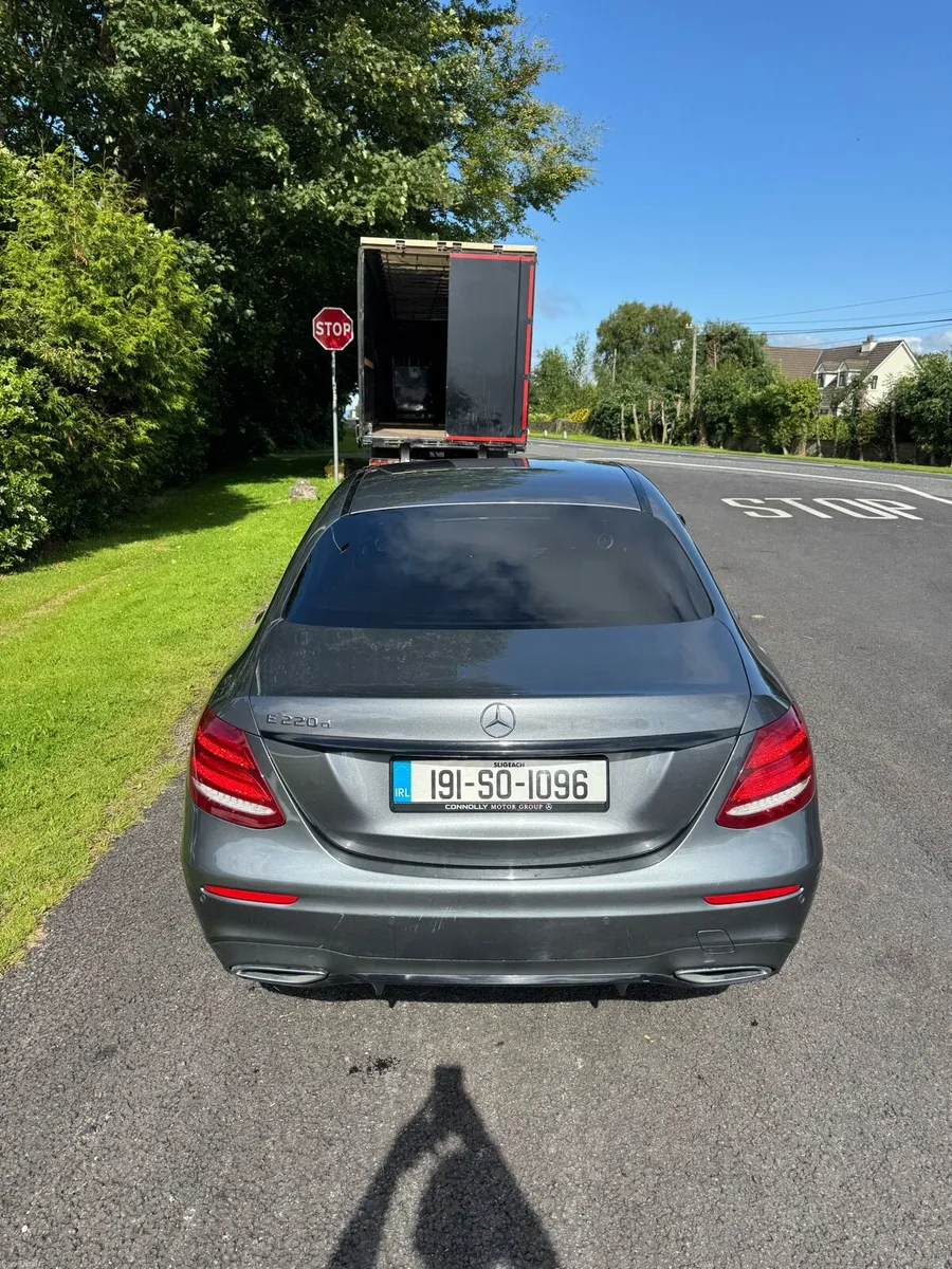 2019 Mercedes-Benz E220d AMG Line - Image 3