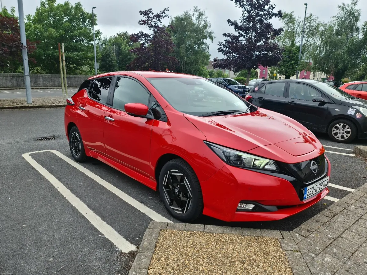 Nissan Leaf 2023 40 kwh Acenta - Image 3