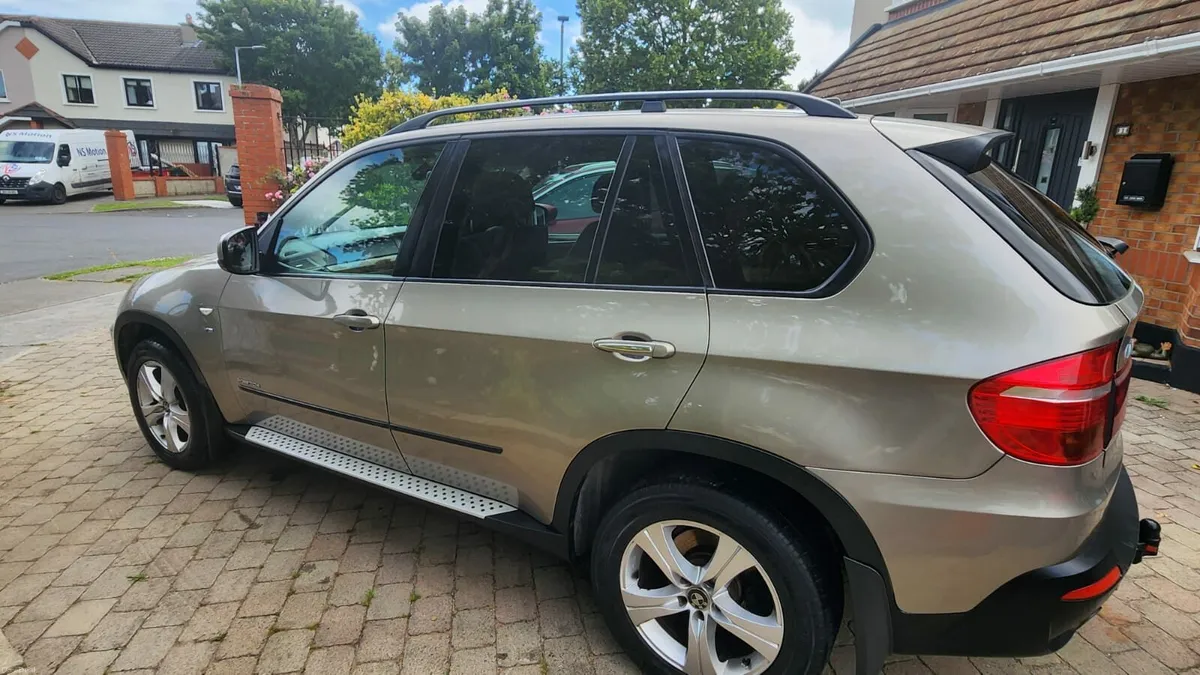 Crew Cab - BMW X5 - DOE 09/26 - Image 3