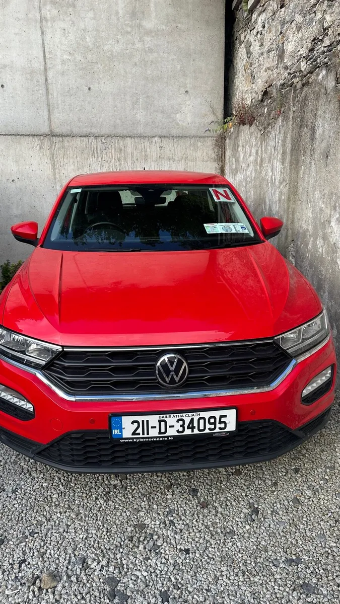 2021 Volkswagen T-Roc - Image 1
