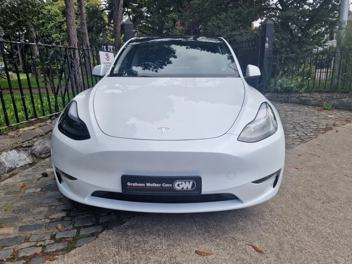 2024 (241) Tesla Model Y RWD - Image 3
