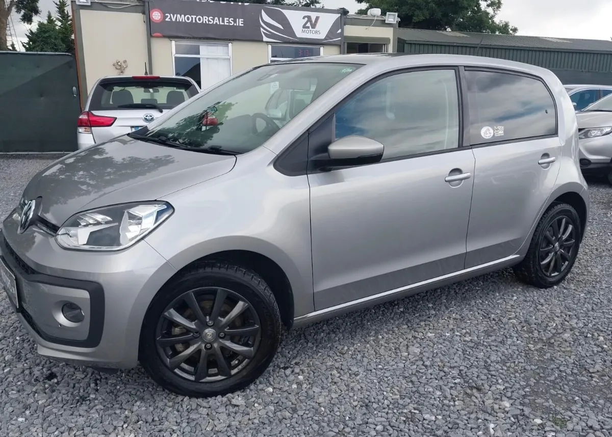 🔵 Volkswagen High UP! 1.0 5DR AUTOMATIC - Image 2