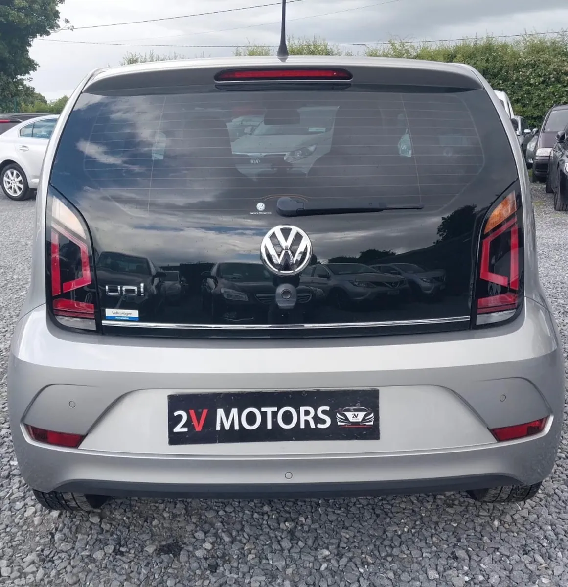 🔵 Volkswagen High UP! 1.0 5DR AUTOMATIC - Image 5