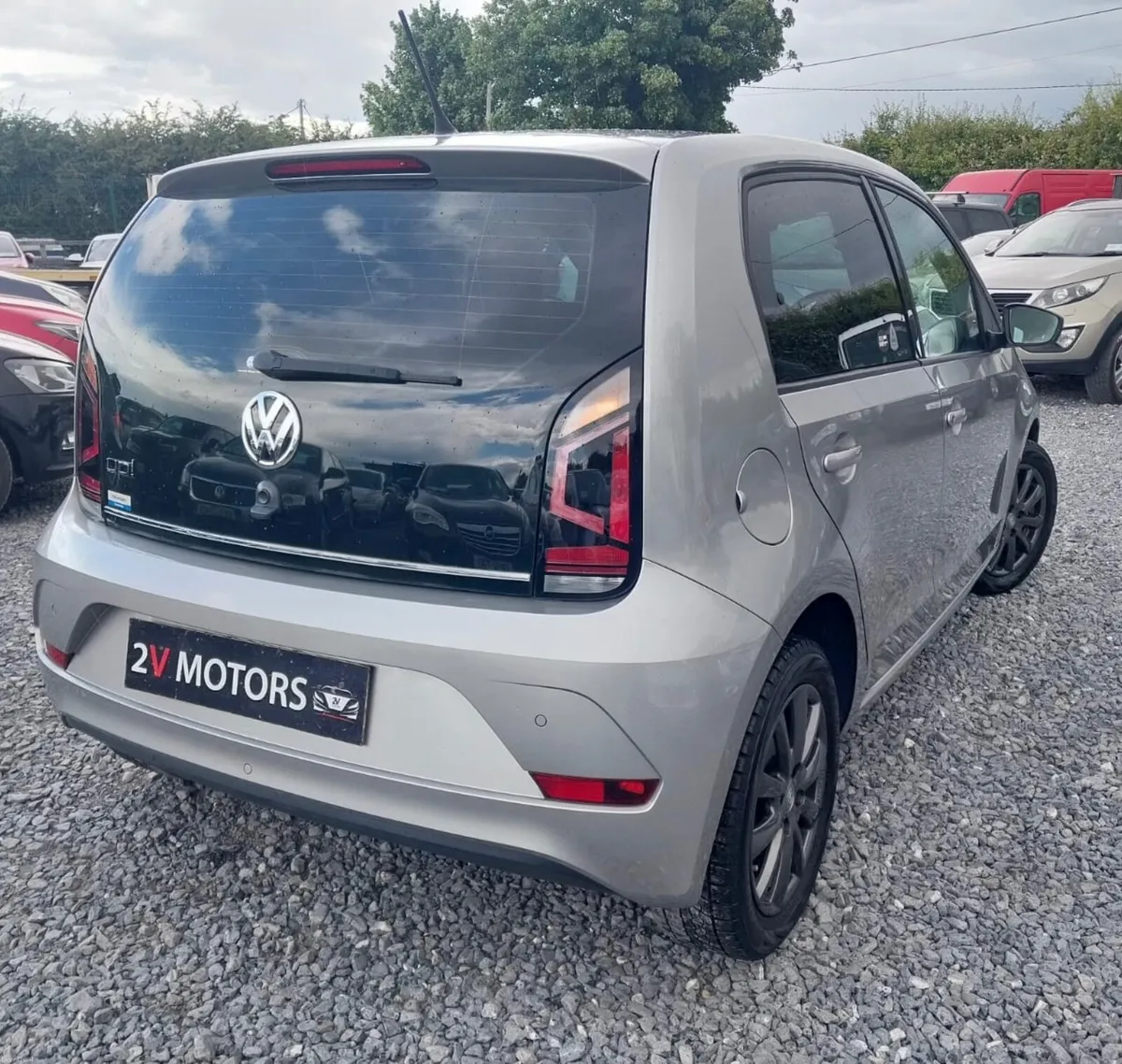 🔵 Volkswagen High UP! 1.0 5DR AUTOMATIC - Image 6
