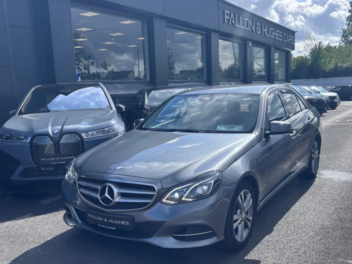 MERCEDES-BENZ E CLASS E220d SE CREAM LEATHER - Image 1
